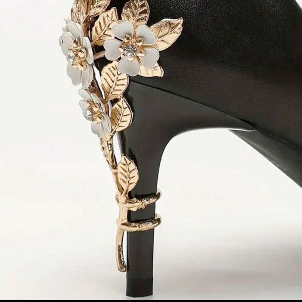 👠 Embellished High Heel Decor 👠 - Picture 3 of 5